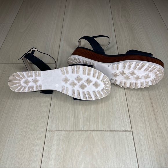 Diane Von Furstenberg Jessie Platform Sandal - Picture 7 of 7